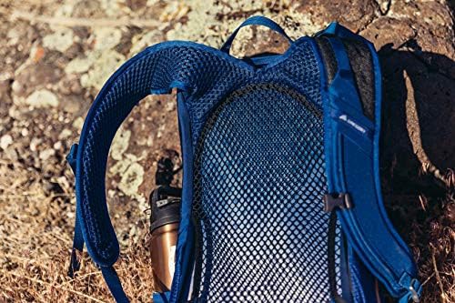 Brick red day hiking daypack 22l — photo 5