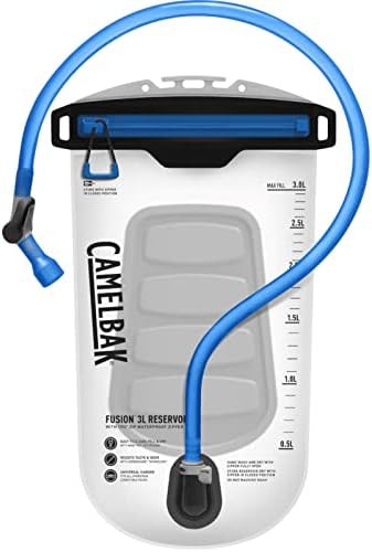 Fusion hydration reservoir with waterproof zip
