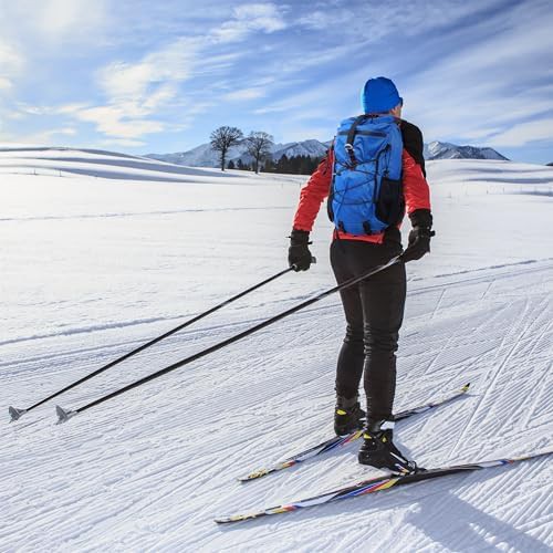 Blue ultra lightweight 25L hiking daypack — photo 4