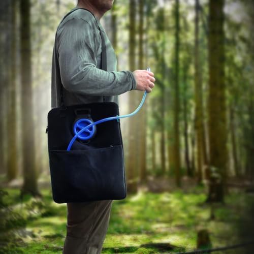 Large 8L water bladder with carrying strap — photo 3