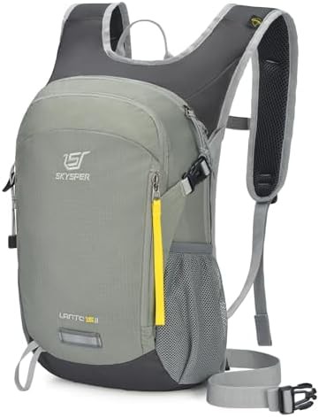 Small 15l hiking backpack for camping and travel