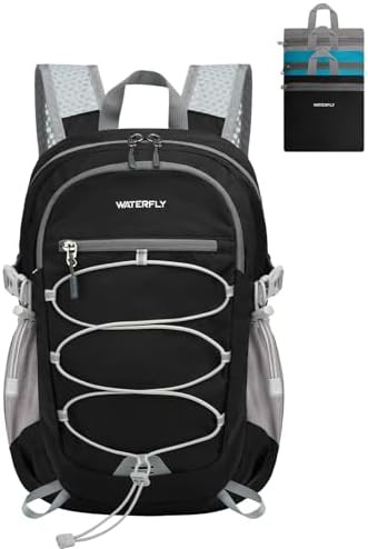 Small lightweight packable travel daypack 15L
