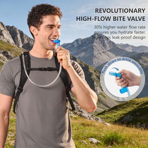Insulated hydration daypack with 2L bladder — photo 5